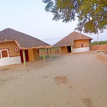 Mahefeel E Rann Resort Bherandiala Ngoại thất bức ảnh