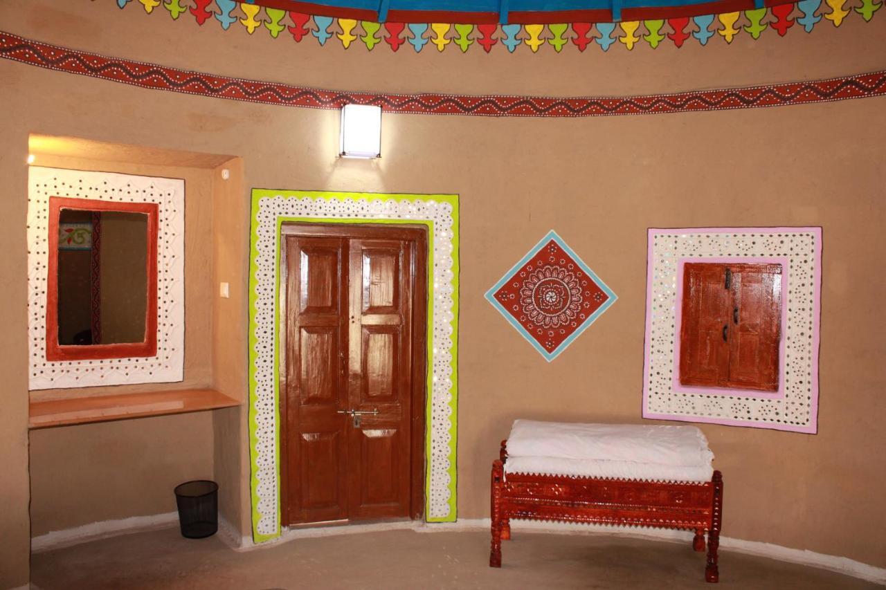 Mahefeel E Rann Resort Bherandiala Ngoại thất bức ảnh
